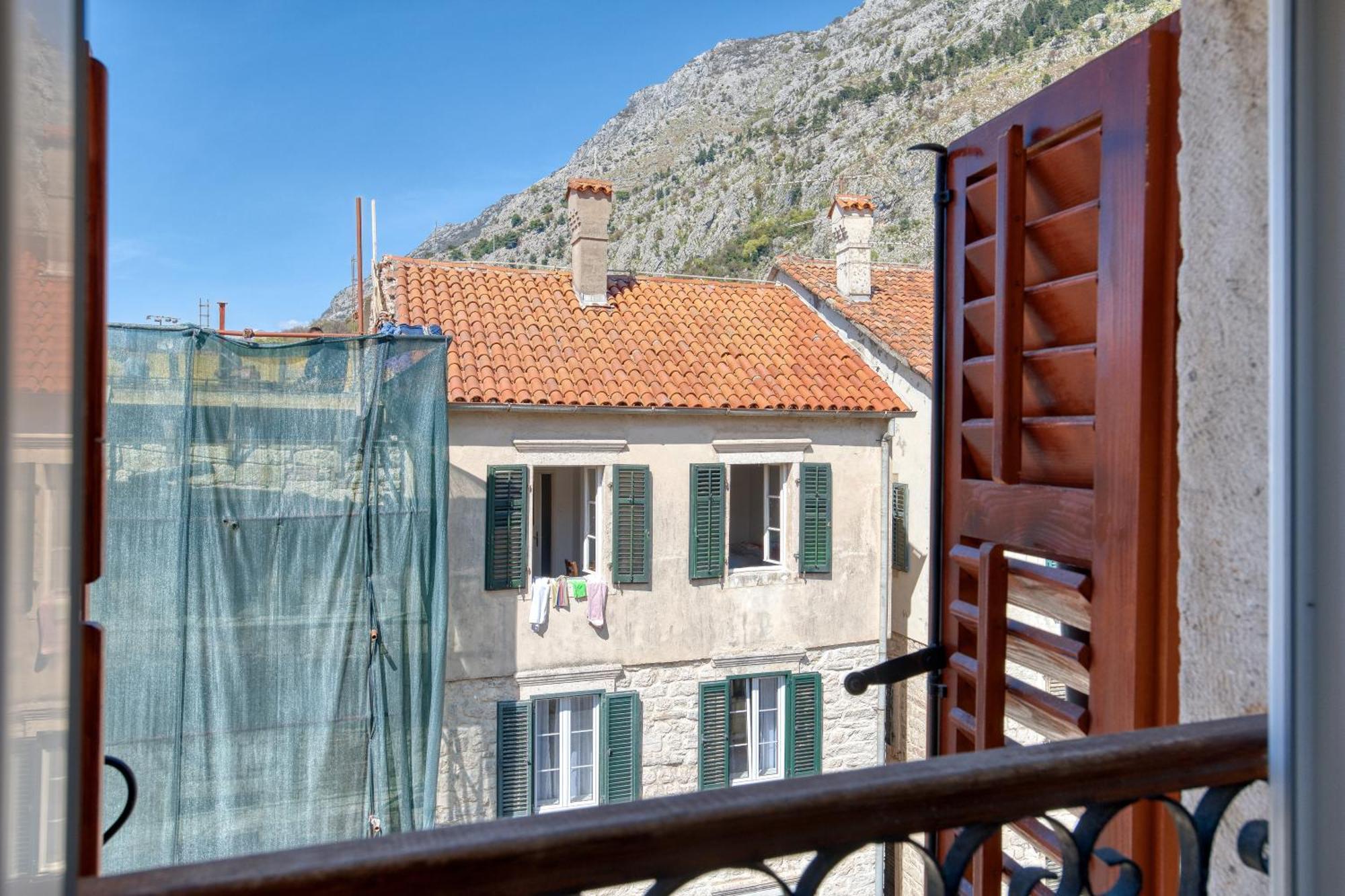 Hotel Rendez Vous Kotor Exterior photo