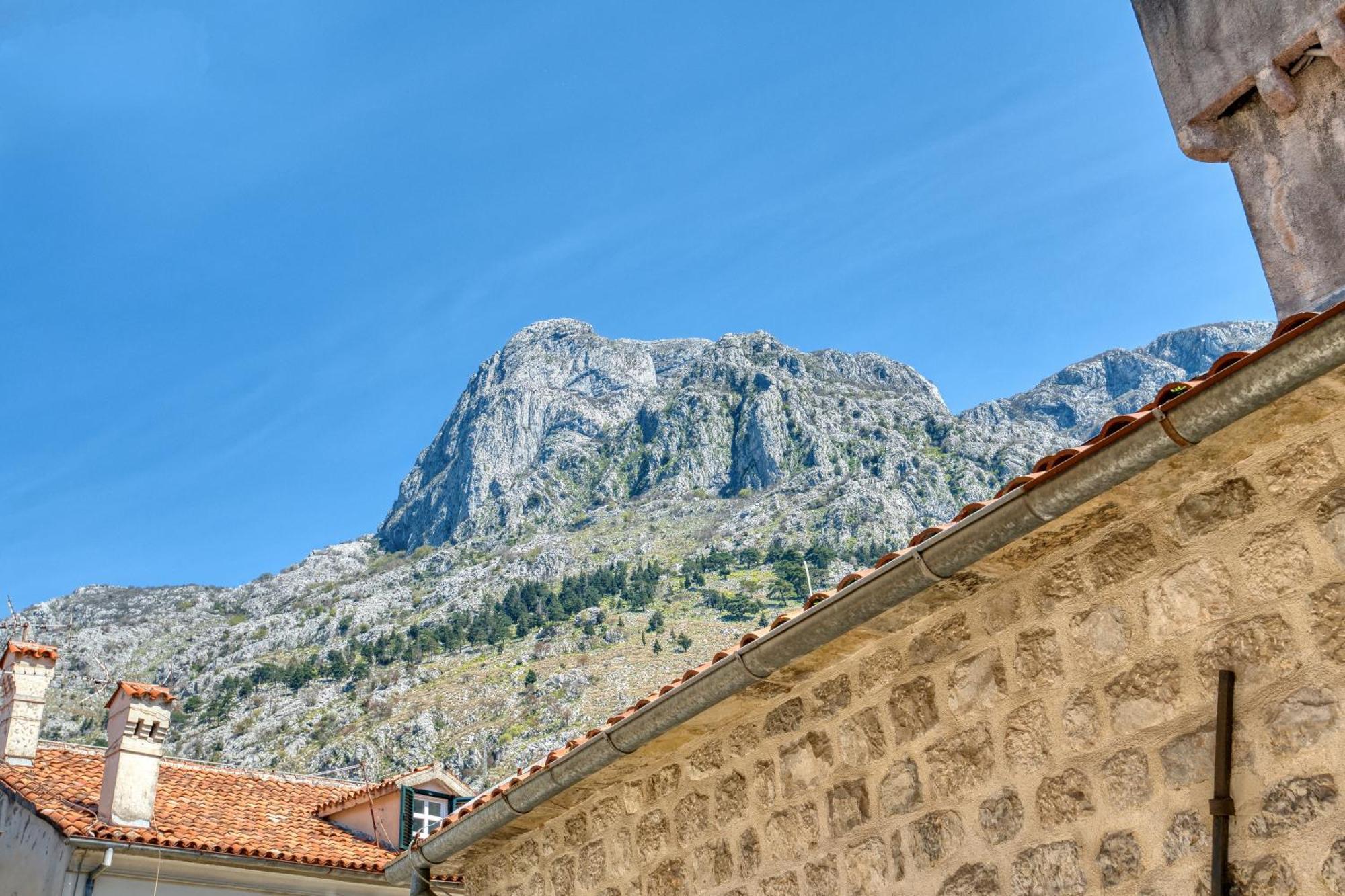 Hotel Rendez Vous Kotor Exterior photo