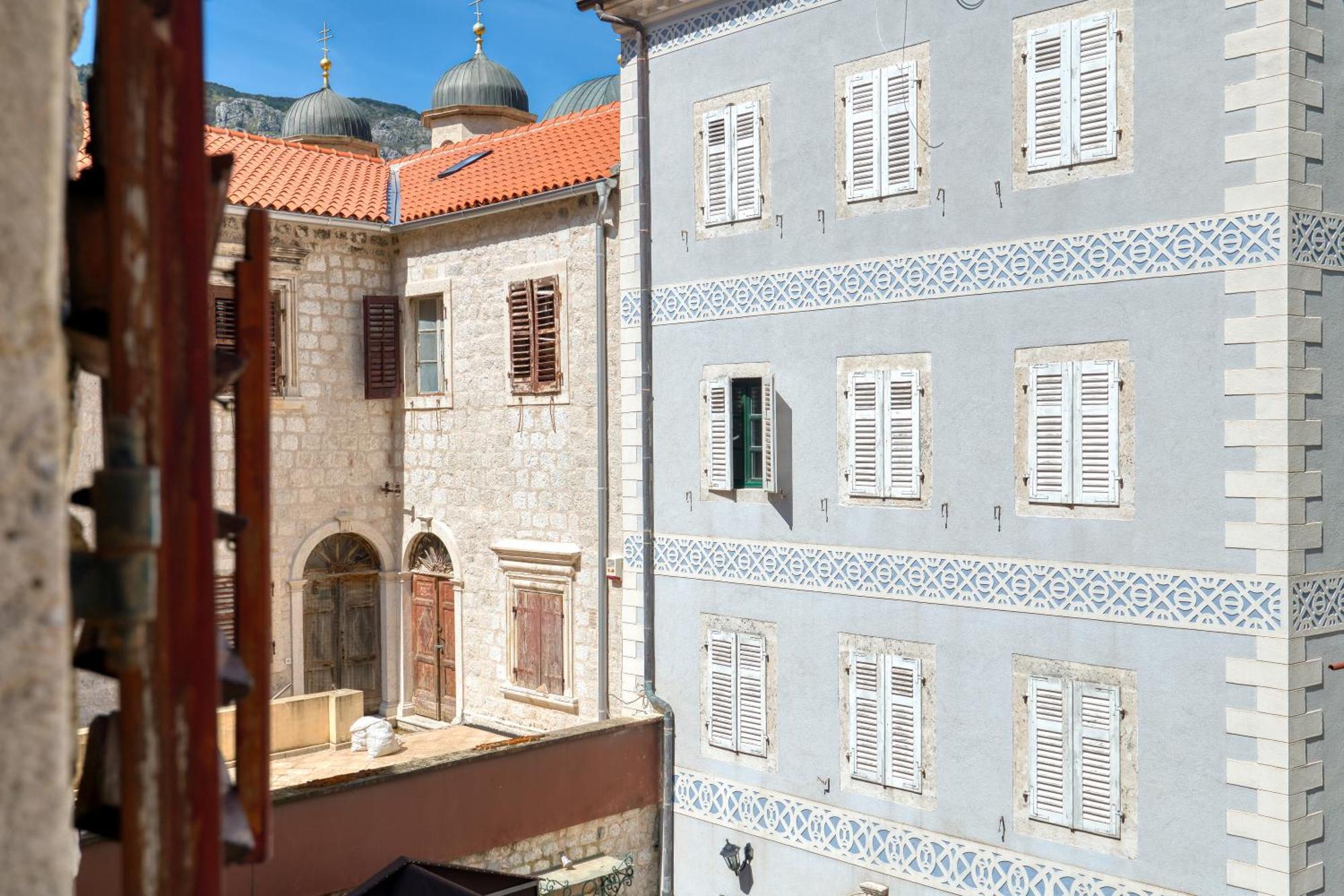 Hotel Rendez Vous Kotor Exterior photo